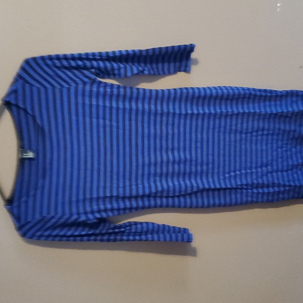 Forever 21 blue and black striped half sleeve stretch dress junior size med